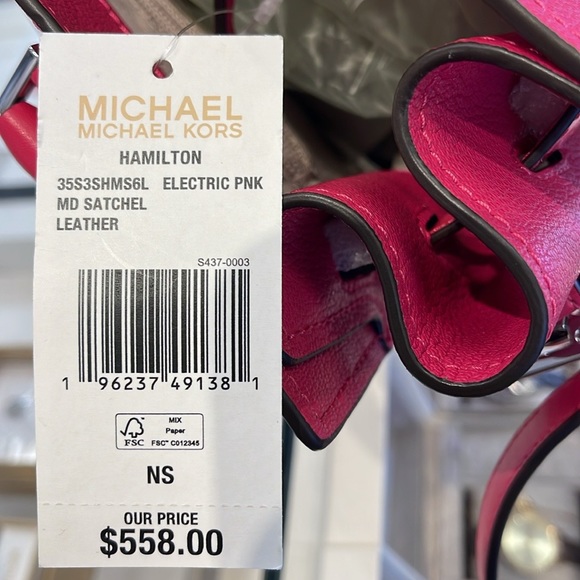 MICHAEL KORS HAMILTON MEDIUM SATCHEL
COLOR: Electric Pink
NWT - Picture 10 of 16